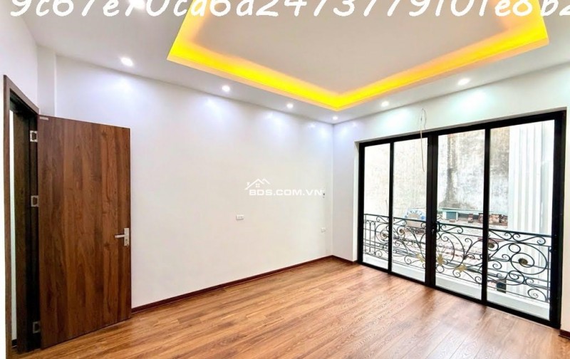 Vị trí đắc địa -  Mặt Ngõ Đường Láng - Đống Đa - 58 m2 x 4T – Kinh Doanh Tốt - mới kính koong - 2 thoáng - ở sướng